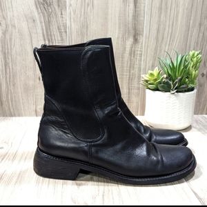Donald J Pliner Autumn Black Leather Flat Chelsea Ankle Boots